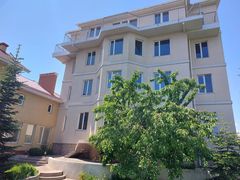 House on Raiduzhna Street