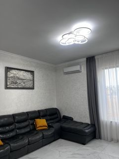 Будинок Ясна вул.