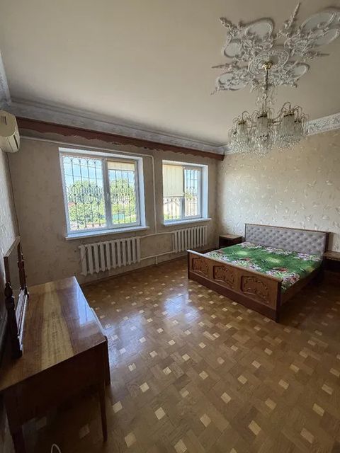 The house is located on Ferenc Liszt Street.
