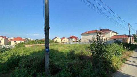 продаж Першетравнева вул.