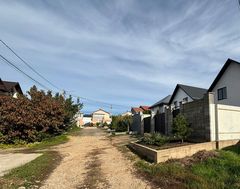 В продаже участок 5 соток в Черноморке.