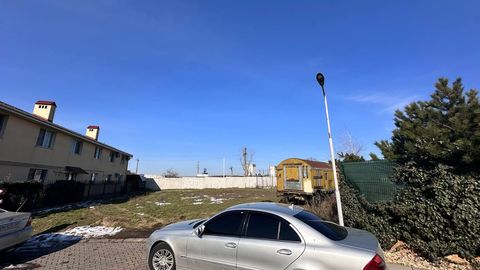 Земельна ділянка в Совиньон 3